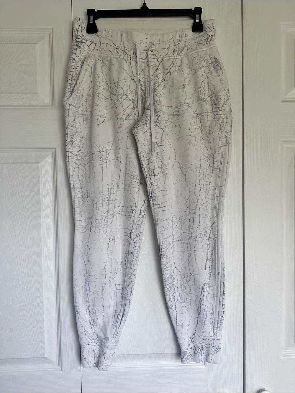 lululemon athletica White & Gray Marble-Print Joggers
